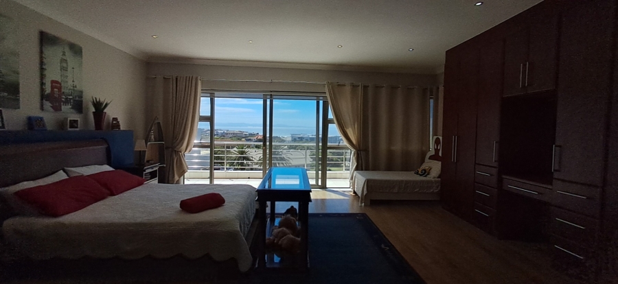 4 Bedroom Property for Sale in Jeffreys Bay Central Eastern Cape